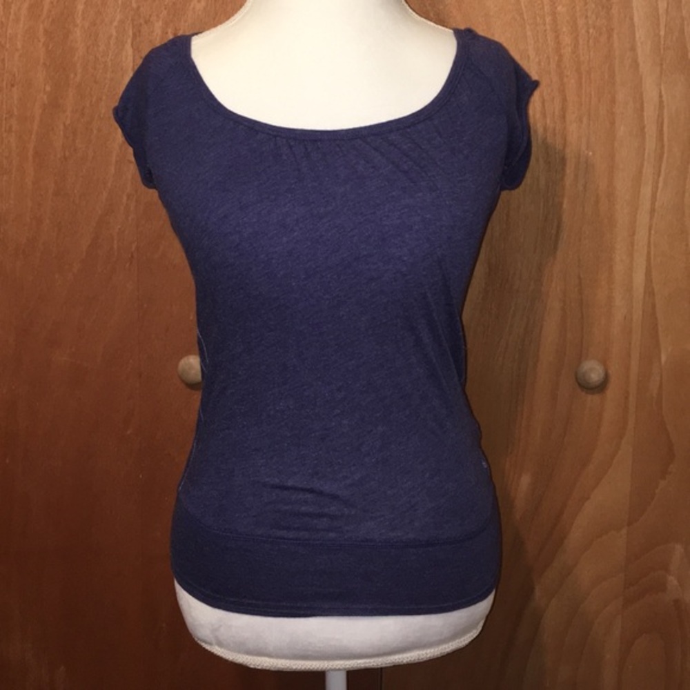 American Eagle short sleeve shirt